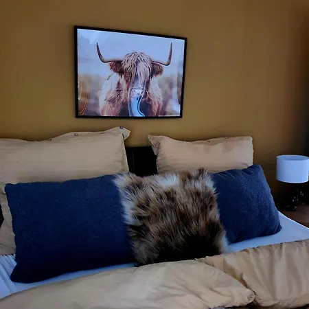 House With Two Aprtments Together, Up To 9 Persons Διαμέρισμα *