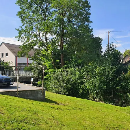 House With Two Aprtments Together, Up To 9 Persons Apartment *