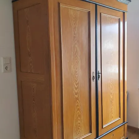 Apartment House With Two Aprtments Together, Up To 9 Persons