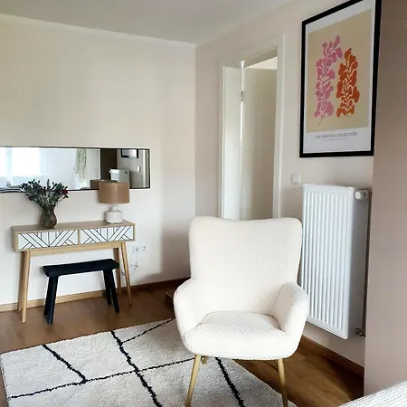 Apartment House With Two Aprtments Together, Up To 9 Persons
