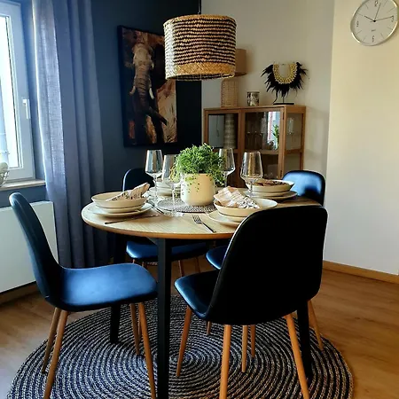 House With Two Aprtments Together, Up To 9 Persons * Muelheim an der Mosel