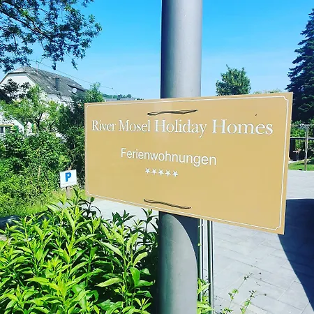 Apartment River Mosel Homes Papagallo And Kakadu Max 9 Persons Mulheim an der Mosel
