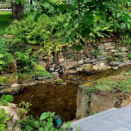 House With Two Aprtments Together, Up To 9 Persons Διαμέρισμα *