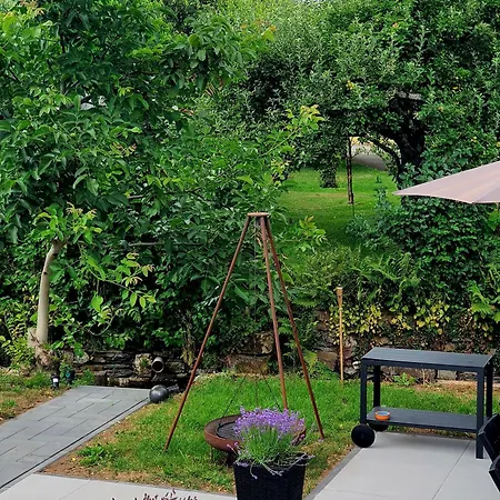 House With Two Aprtments Together, Up To 9 Persons Apartment *