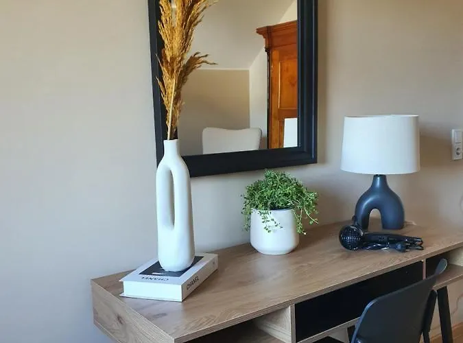 House With Two Aprtments Together, Up To 9 Persons 米尔海姆