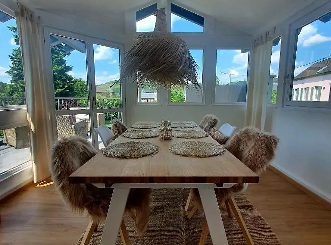 House With Two Aprtments Together, Up To 9 Persons 米尔海姆