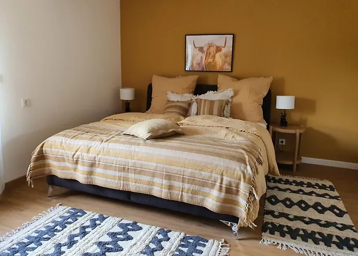 House With Two Aprtments Together, Up To 9 Persons 米尔海姆