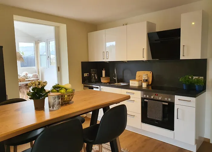 House With Two Aprtments Together, Up To 9 Persons 米尔海姆