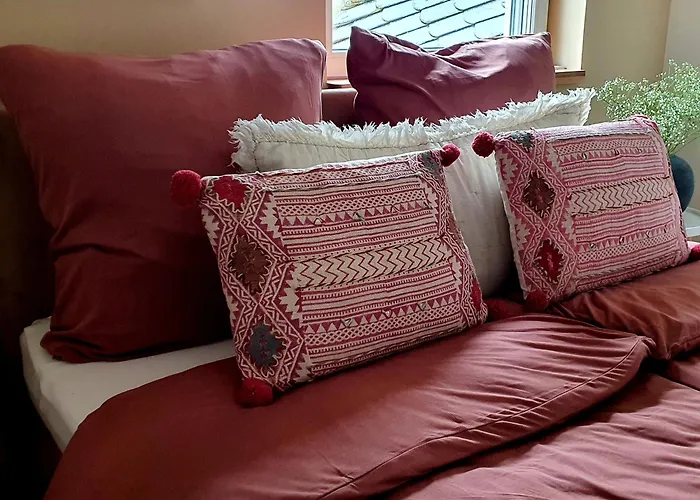 House With Two Aprtments Together, Up To 9 Persons *