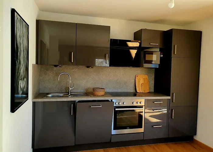 House With Two Aprtments Together, Up To 9 Persons 米尔海姆