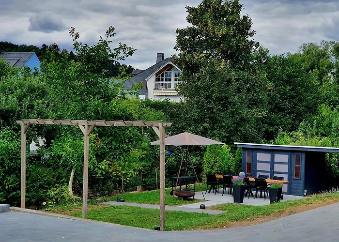 House With Two Aprtments Together, Up To 9 Persons *