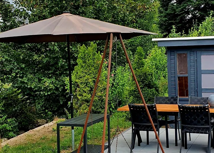 House With Two Aprtments Together, Up To 9 Persons *