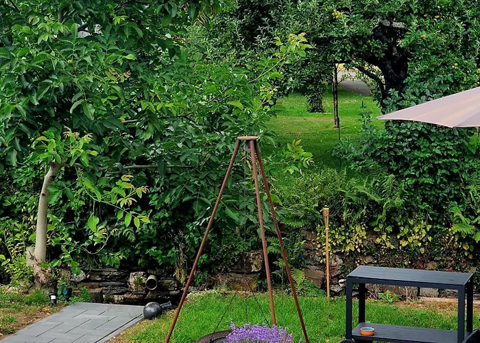 House With Two Aprtments Together, Up To 9 Persons 公寓 *