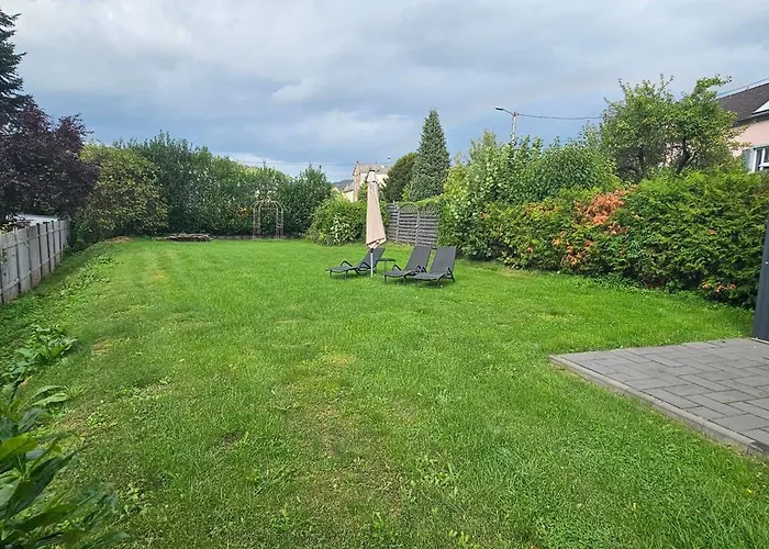 公寓 House With Two Aprtments Together, Up To 9 Persons *